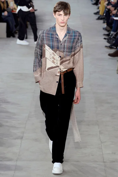 Look 35